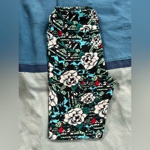 LuLaRoe’s one size leggings